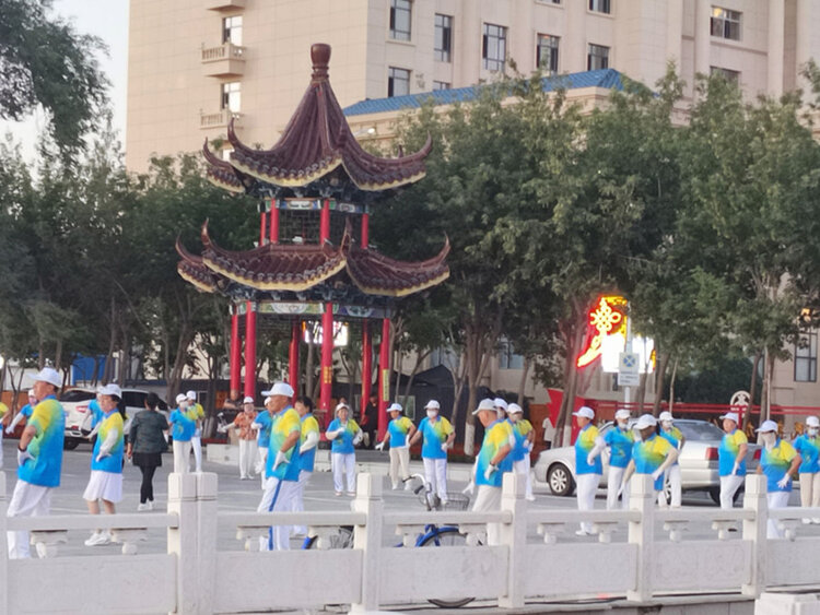 雪儿🎤V娱热点