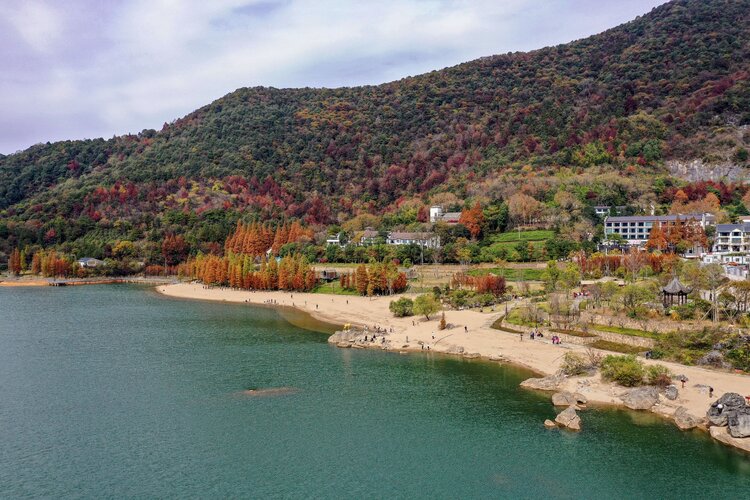 金华北山鹿女湖秋色
