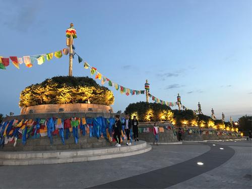 朗诵贝子庙