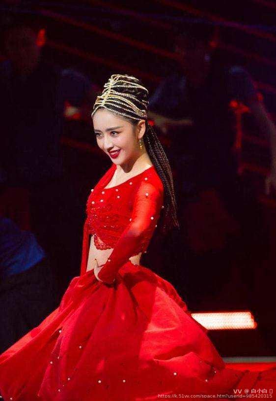 白小白 💃