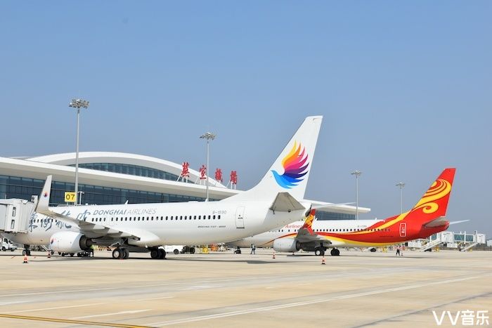 国际机场,珠海金湾机场起飞,历经2个小时左右的飞行,先后抵达芜湖宣州