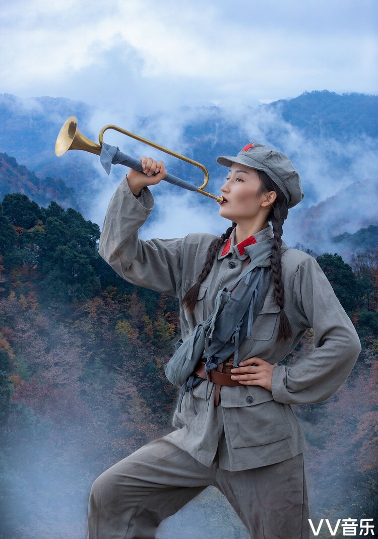 满山红叶分外红