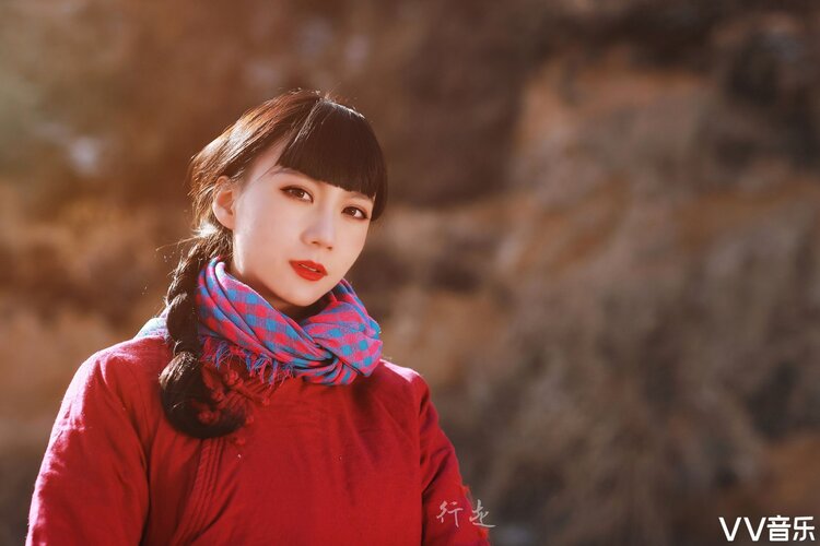 山里的姑娘