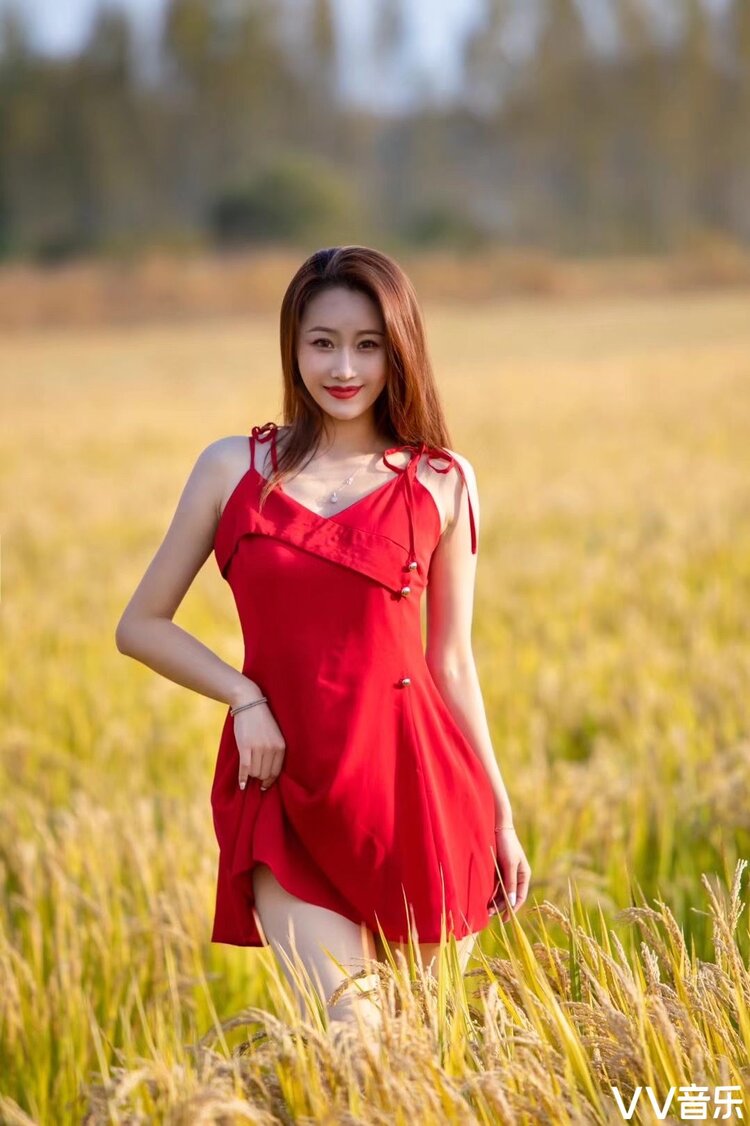 纷呈的极限仰望着仰望,仰望精彩光辉照眼瑰丽斑斓演绎信念的激烈倾情