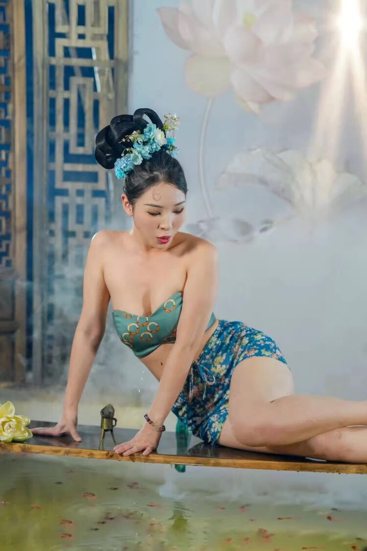 曹大林《美摄群主》